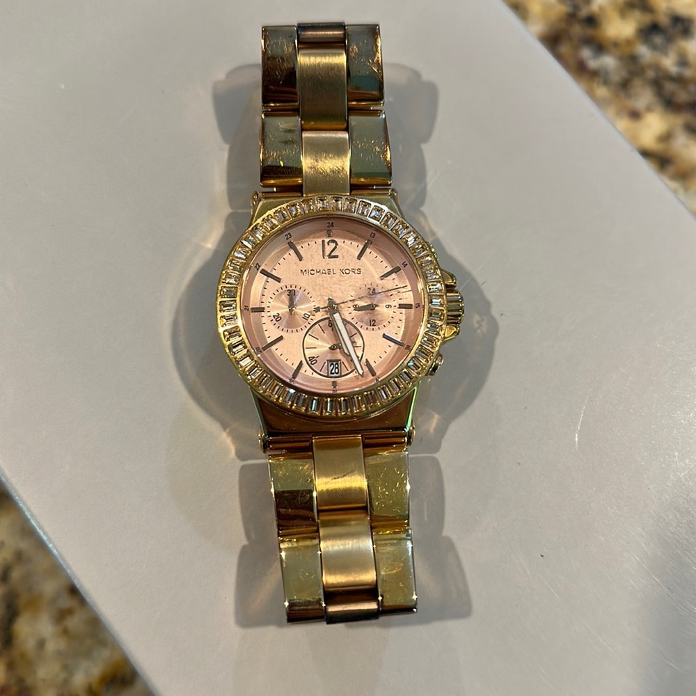 Michael Kors Rose Gold Watch.